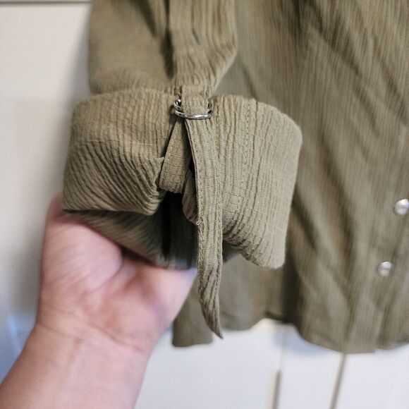 Christopher & Banks Olive Roll Up Sleeve Button Front Blouse  Sz  XL - Picture 3 of 6